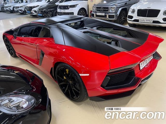 Lamborghini 아벤타도르 LP700-4 Pirelli Edition, 2016 8