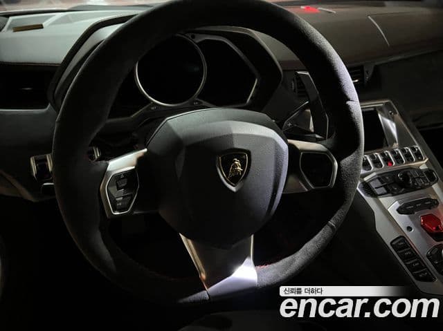 Lamborghini 아벤타도르 LP700-4 Pirelli Edition, 2016 14