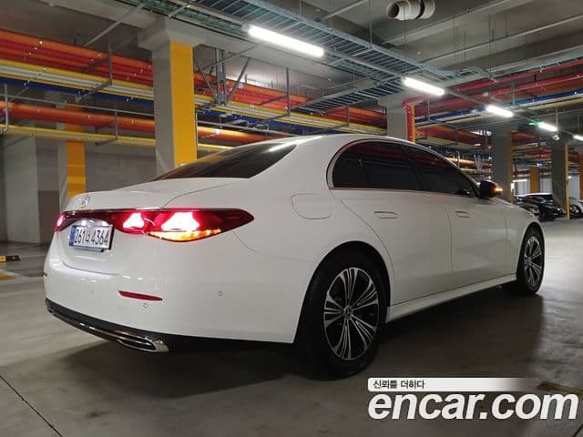 Mercedes-Benz E-класс W214 Avantgarde, 2025 4