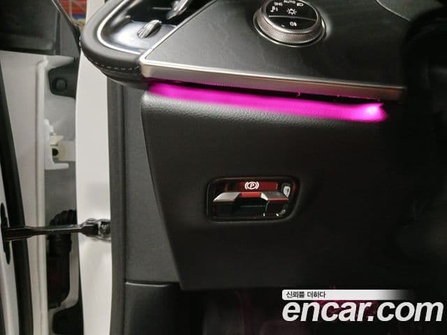 Mercedes-Benz E-класс W214 Avantgarde, 2025 16