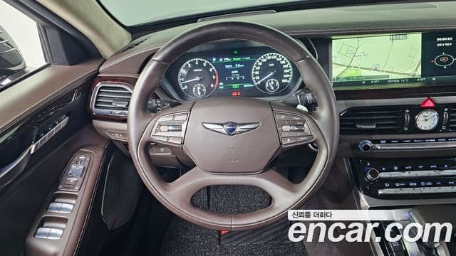 Genesis EQ900 Prestige, 2018 13