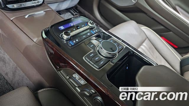 Genesis EQ900 Prestige, 2018 19