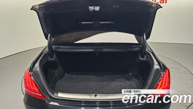 Genesis EQ900 Prestige, 2018 20