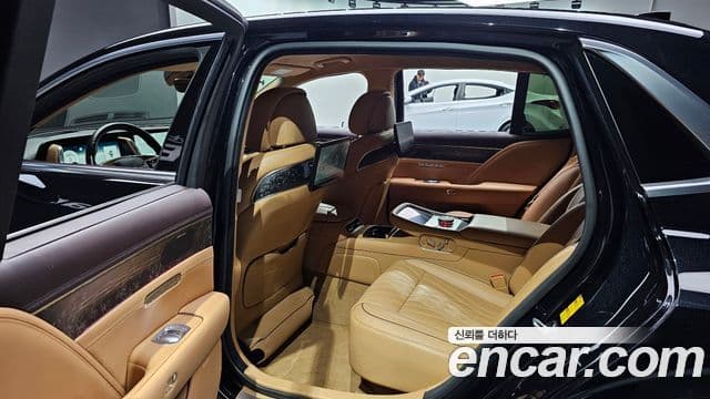 Genesis G90 (RS4) бензин 3.5 турбо AWD, 2022 12