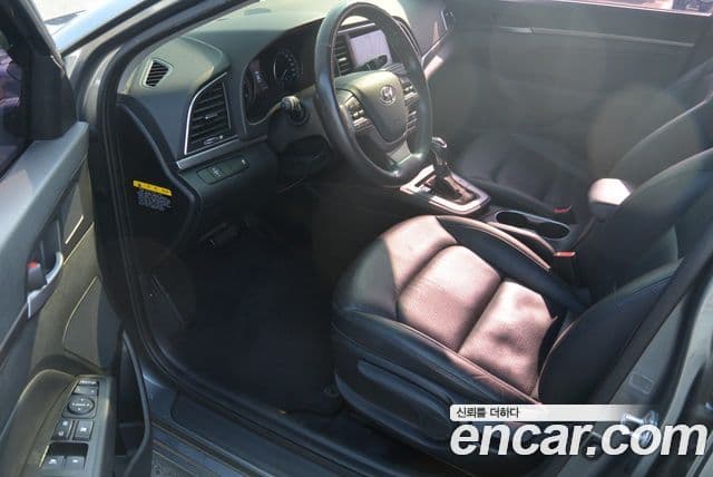 Hyundai Avante AD Special, 2016 10