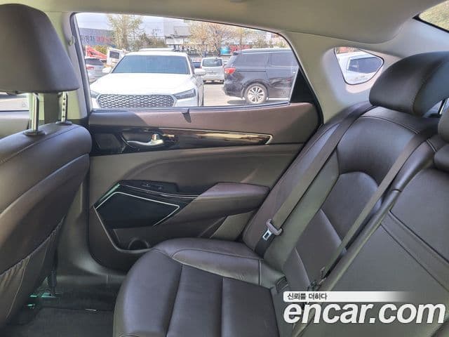 Kia All New K7 Noblesse, 2019 17