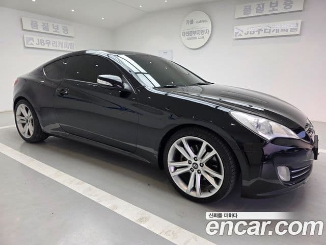 Hyundai Genesis купе 200 турбо P, 2010 1