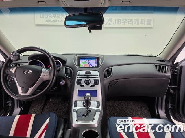Hyundai Genesis купе 200 турбо P, 2010 7