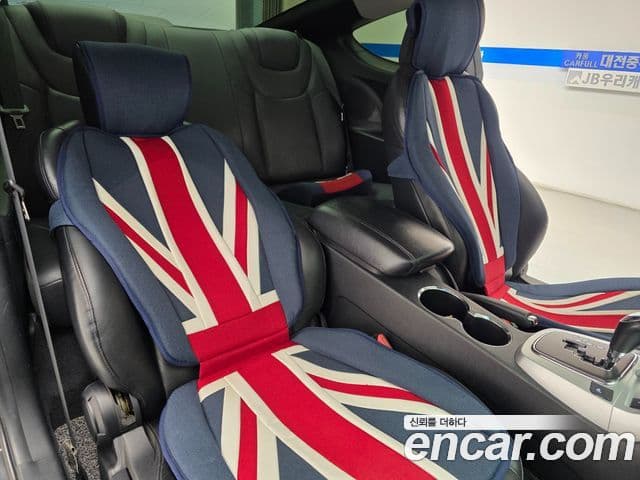 Hyundai Genesis купе 200 турбо P, 2010 10