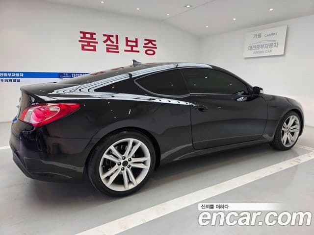Hyundai Genesis купе 200 турбо P, 2010 12