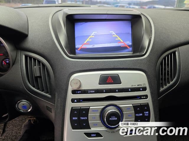 Hyundai Genesis купе 200 турбо P, 2010 19