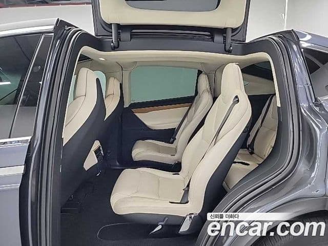 Tesla модель X, 2019 12