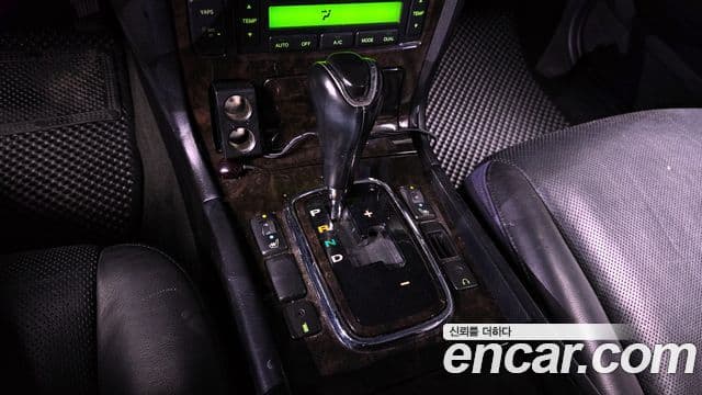 Hyundai Equus Luxury, 2006 9