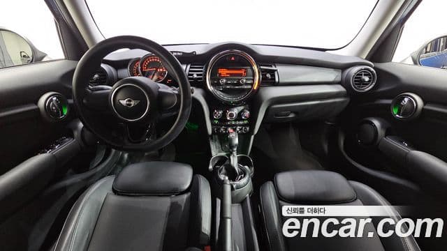 Mini Cooper 3세대, 2016 7