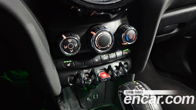 Mini Cooper 3세대, 2016 17