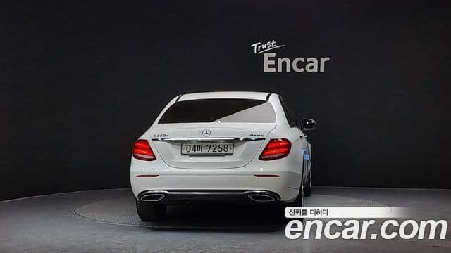 Mercedes-Benz E-класс W213 Avantgarde, 2018 4