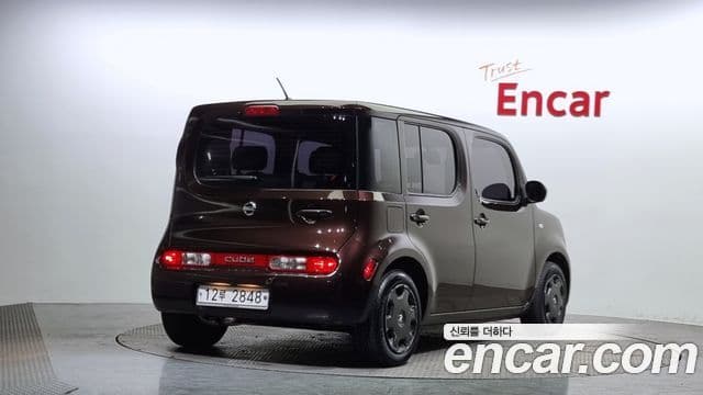 Nissan 큐브 Z12, 2011 2