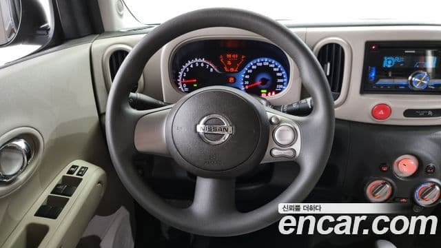 Nissan 큐브 Z12, 2011 13