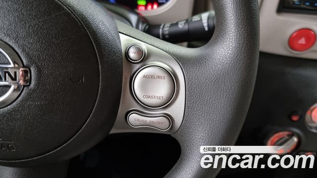 Nissan 큐브 Z12, 2011 14