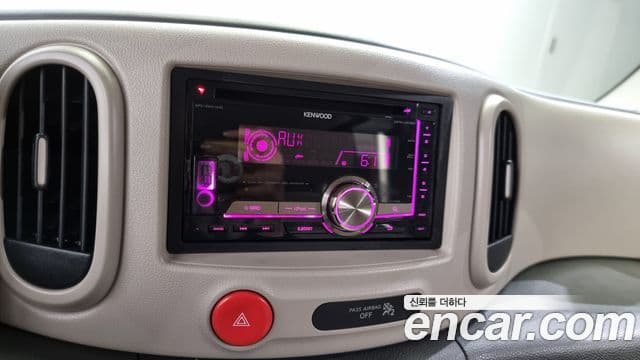 Nissan 큐브 Z12, 2011 15