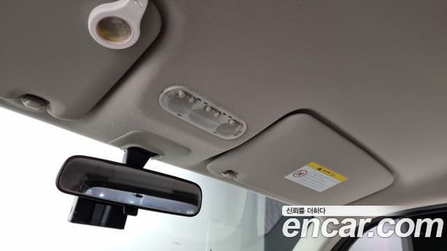 Nissan 큐브 Z12, 2011 18