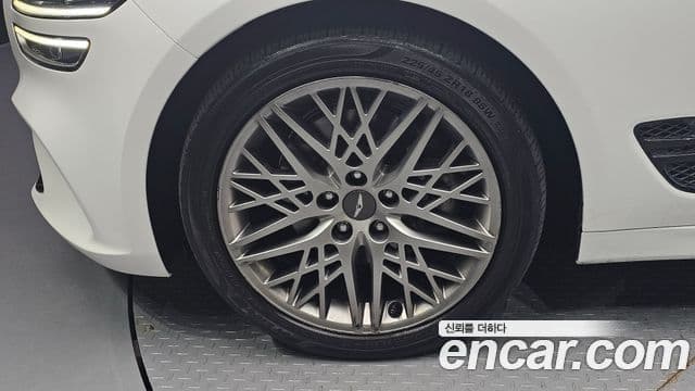 Genesis The / новый New G70, 2021 все фото