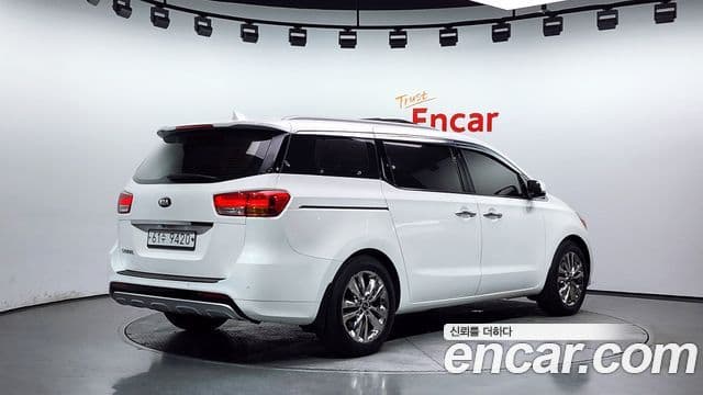 Kia All New Carnival Prestige, 2015 2