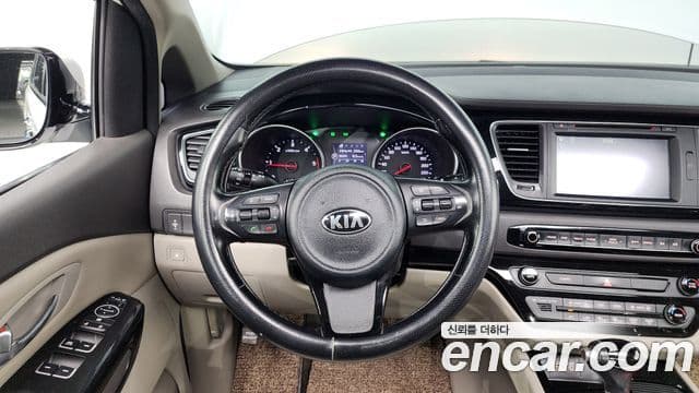 Kia All New Carnival Prestige, 2015 14