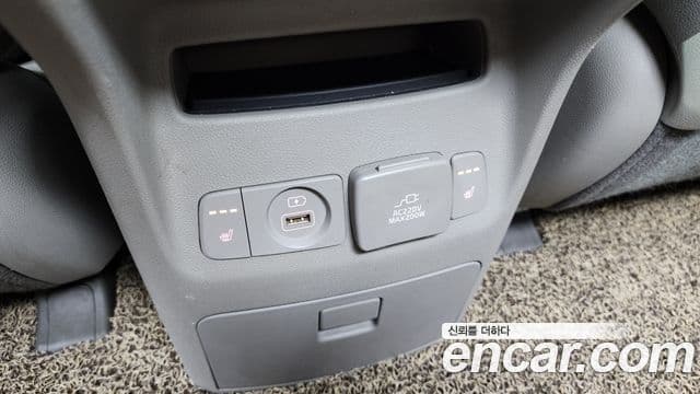 Kia All New Carnival Prestige, 2015 16