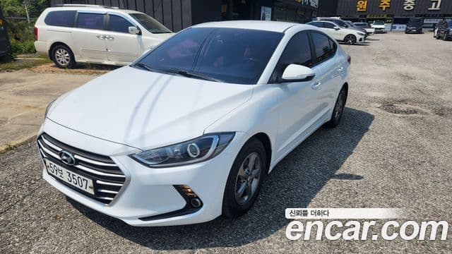 Hyundai Avante AD 1.6 e-VGT Smart, 2016 1