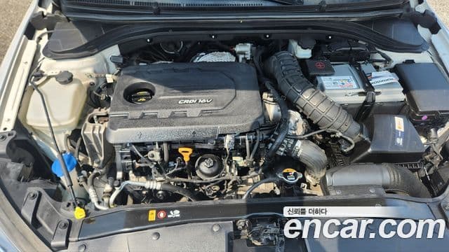 Hyundai Avante AD 1.6 e-VGT Smart, 2016 6