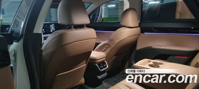 Hyundai Grandeur гибрид (GN7) Exclusive, 2024 13