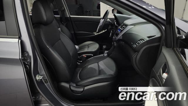 Hyundai Accent(новый кузов / новое поколение) 1.4 VVT Smart, 2016 13