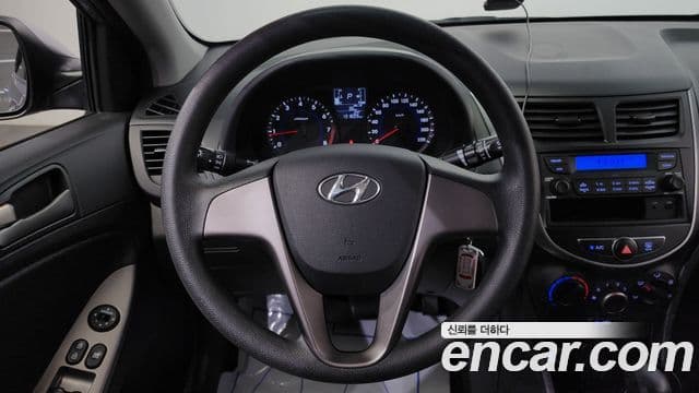 Hyundai Accent(новый кузов / новое поколение) 1.4 VVT Smart, 2016 16