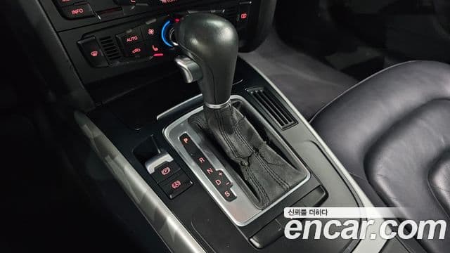 Audi New A4 B8, 2011 9