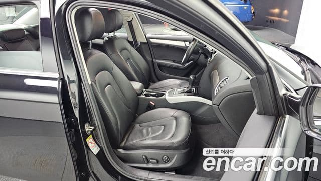 Audi New A4 B8, 2011 13