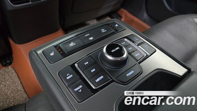 Hyundai Genesis DH Premium, 2015 17