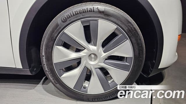 Tesla модель Y Long Range AWD, 2022 все фото