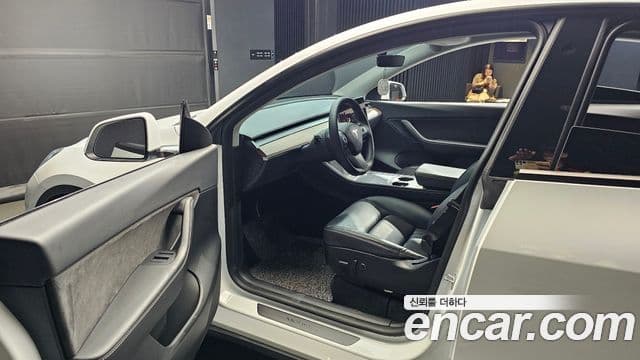 Tesla модель Y Long Range AWD, 2022 11