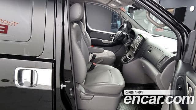 Hyundai Grand Starex CVX Luxury, 2012 12