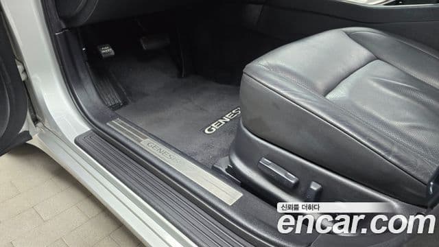 Hyundai Genesis 3.8 экспортная версия, 2009 18