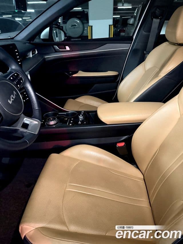 Kia K5 гибрид 3세대 Prestige, 2023 9