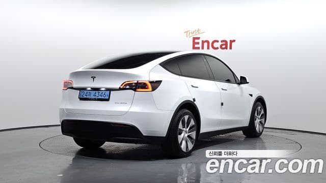 Tesla модель Y Long Range, 2022 2