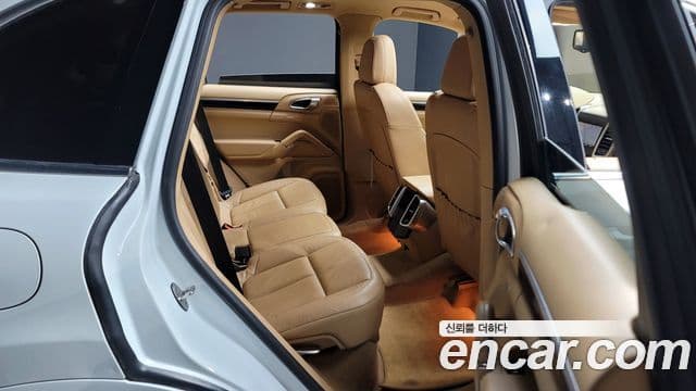 Porsche New Cayenne 958, 2012 12