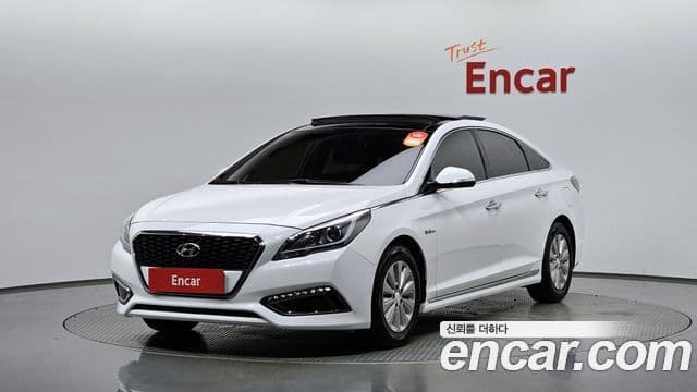 Hyundai LF Sonata гибрид Modern, 2016 1