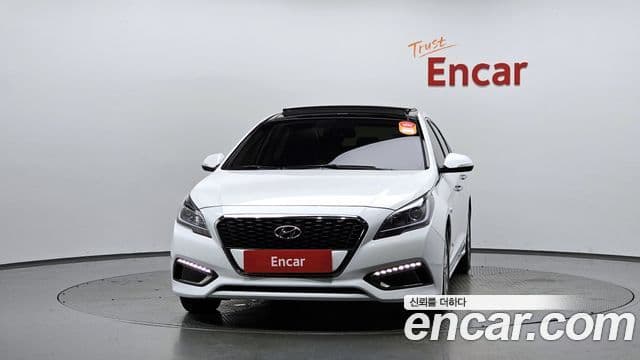 Hyundai LF Sonata гибрид Modern, 2016 3