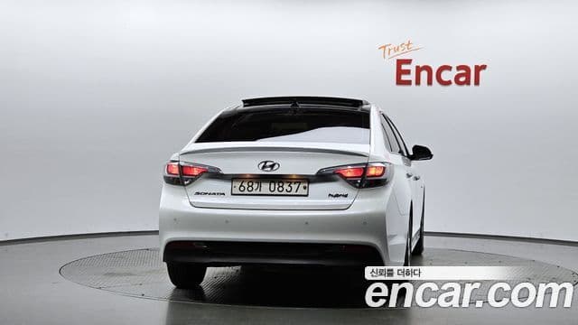 Hyundai LF Sonata гибрид Modern, 2016 4