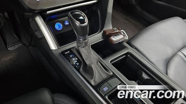 Hyundai LF Sonata гибрид Modern, 2016 9