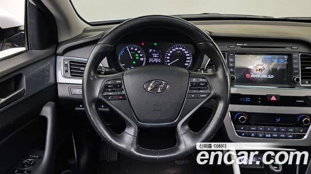 Hyundai LF Sonata гибрид Modern, 2016 13