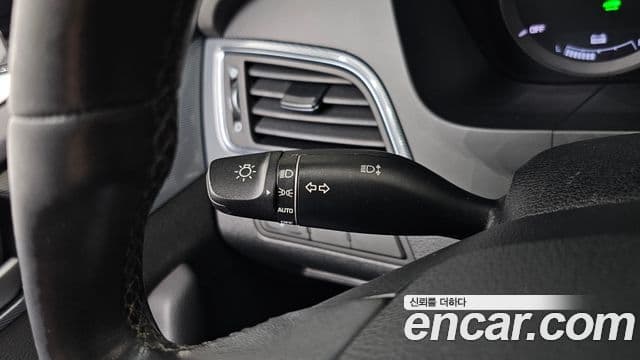 Hyundai LF Sonata гибрид Modern, 2016 18